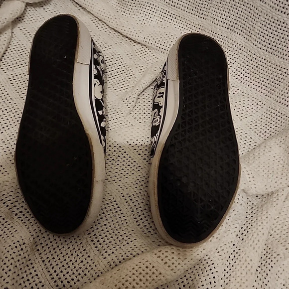 Disney Mickey Mouse Sneakers 7 - Picture 7 of 10